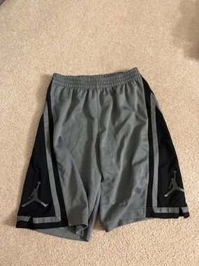 Boys Jordan shorts size large..FREE T-SHIRT WITH PURCHASE